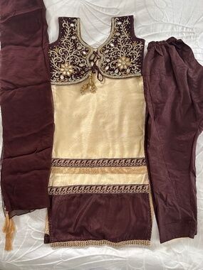 Girls Straight Salwar Suit